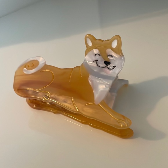 NWT Dog Shiba inu Hair Claw - Viral Dog Shaped Hair Clips | Dog Mom Gift - Picture 3 of 5